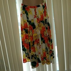 Beautiful flowy skirt